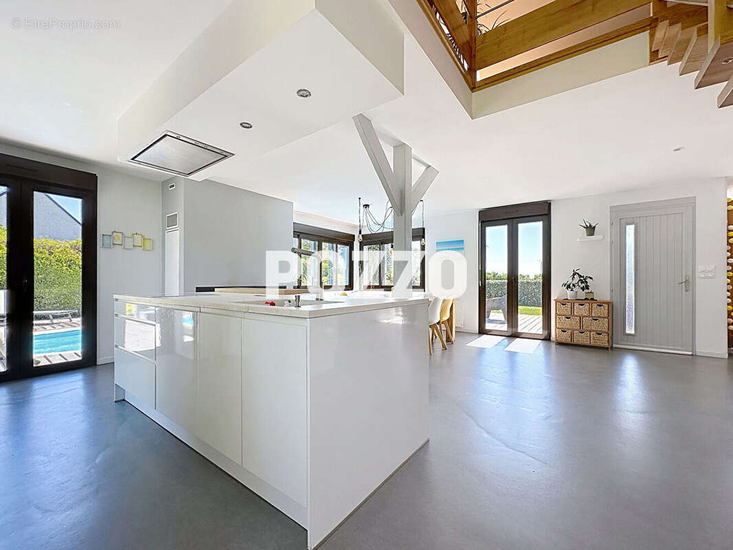 Maison à LE VAL-SAINT-PERE