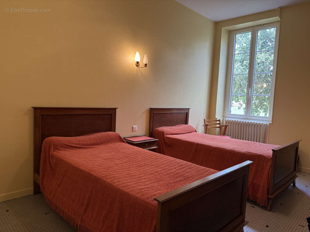 Charmante propriété en piere avec pigeonnier et dépendances - photo 8