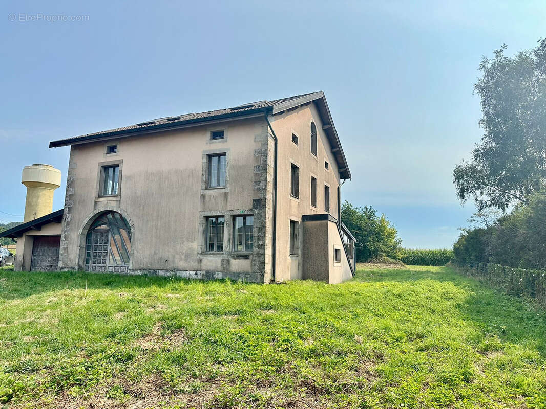 Maison à LE CLERJUS