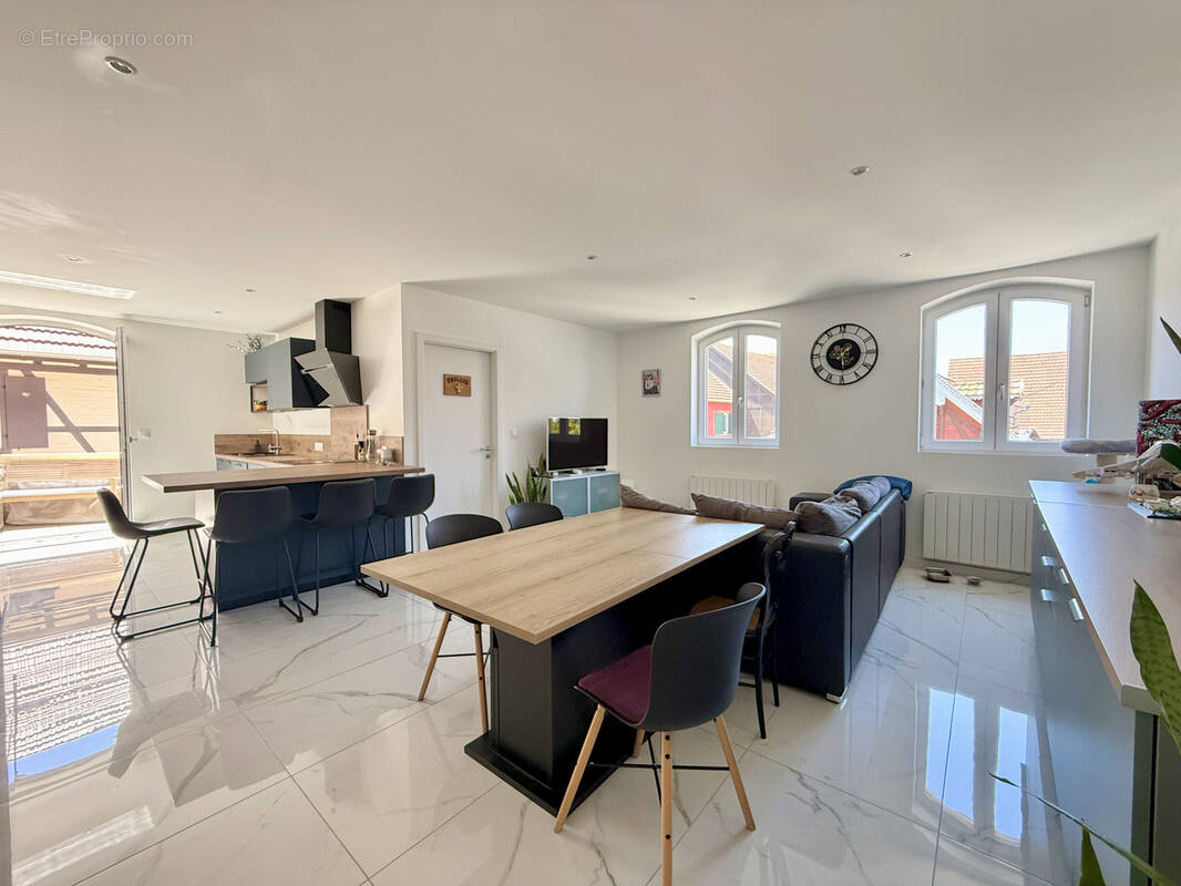Superbe appartement 4 pièces lumineux de 92,7 m2 + parkings - photo 1