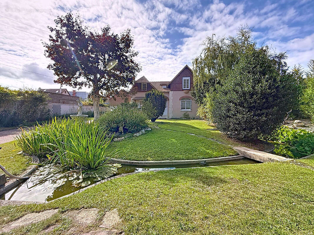 Maison à SOTTEVILLE-LES-ROUEN