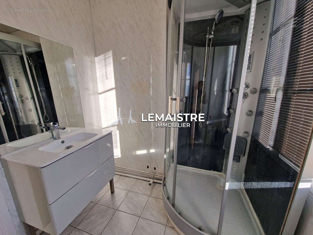 Maison à SAINT-ROMAIN-DE-COLBOSC