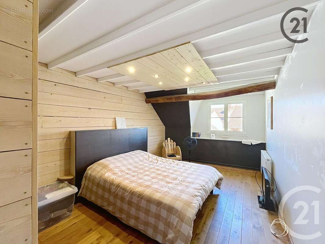 Maison à BRIENON-SUR-ARMANCON