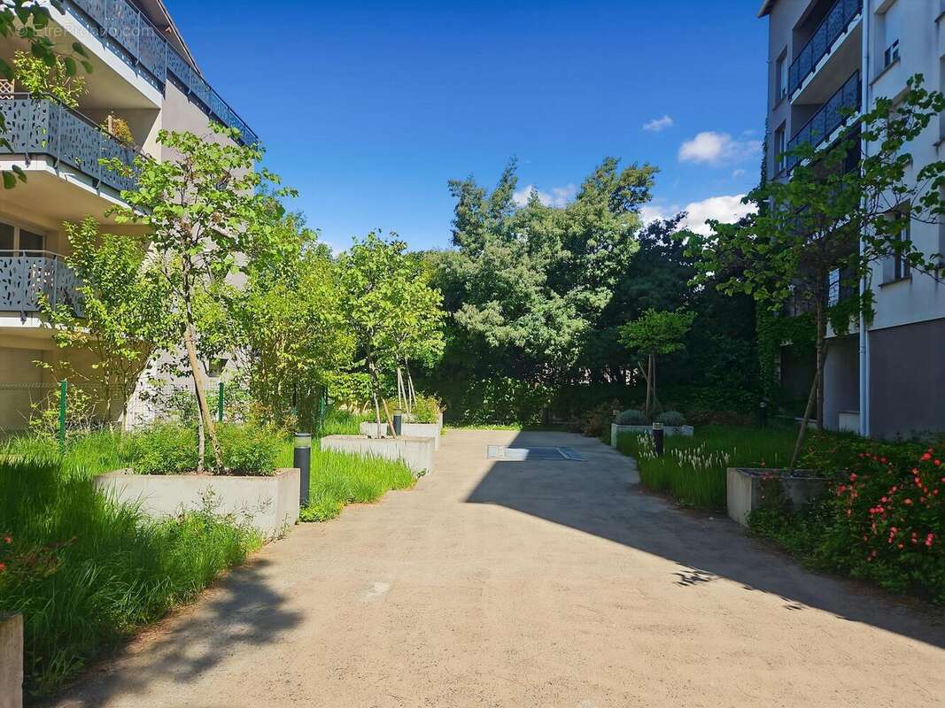 Photo 8 - Appartement à RAMONVILLE-SAINT-AGNE