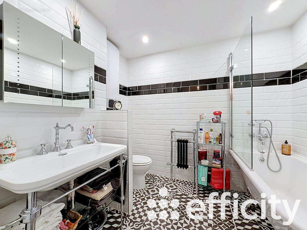 Appartement à BRON