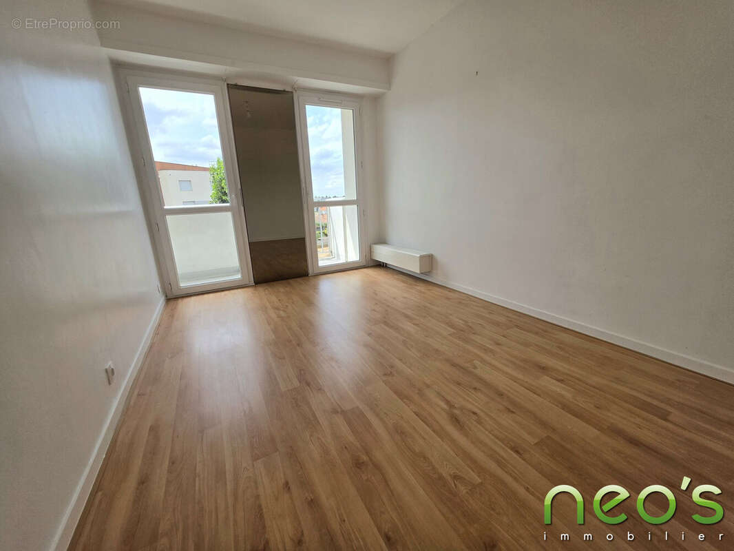 Appartement 76 m² à Cholet  - photo 6
