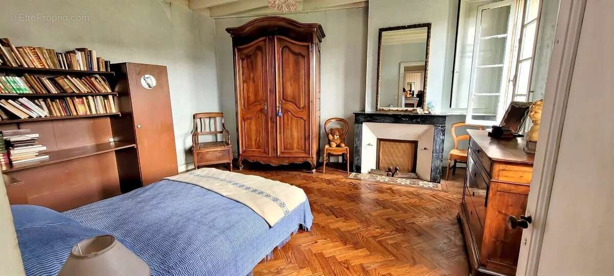 Maison à SAINT-DENIS-DE-PILE