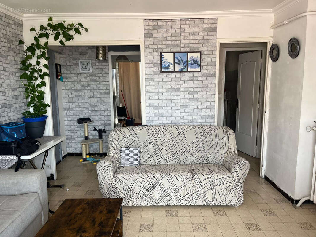 Appartement à MARSEILLE-15E