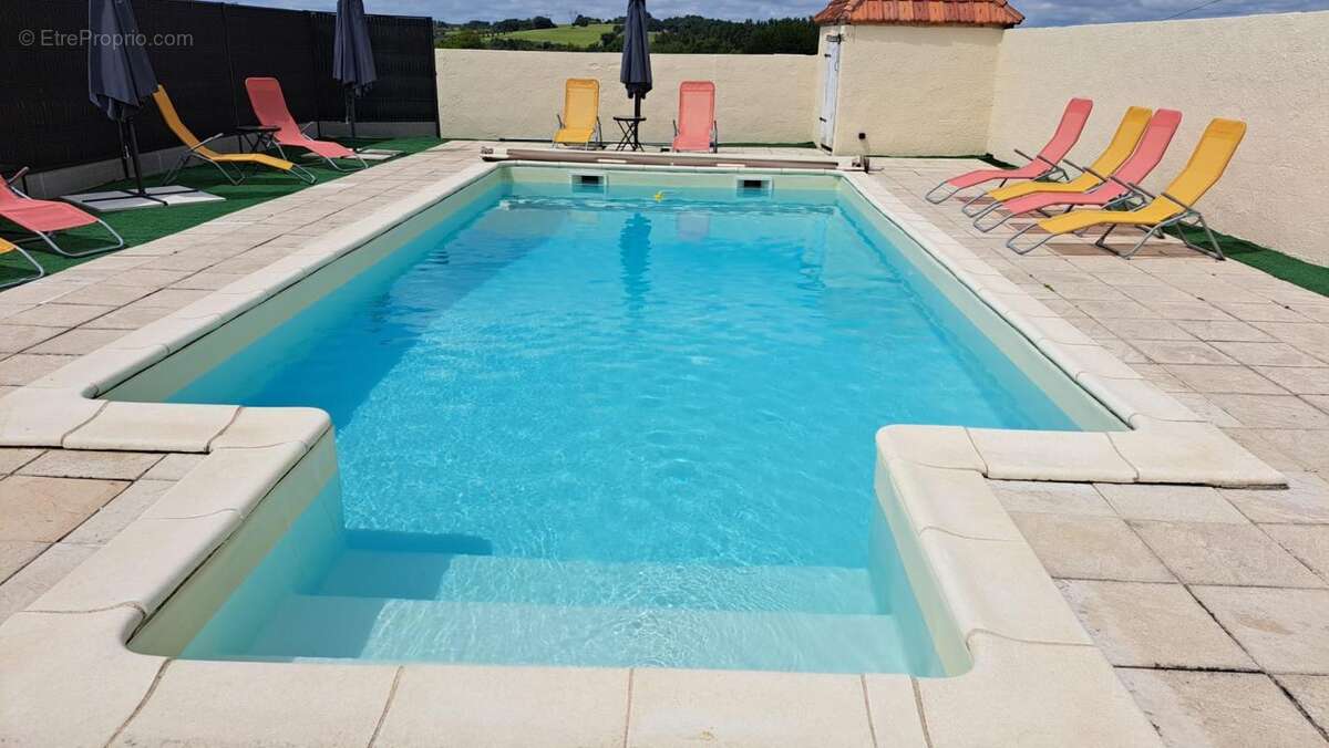 Maison à SAINT-MEARD-DE-DRONE