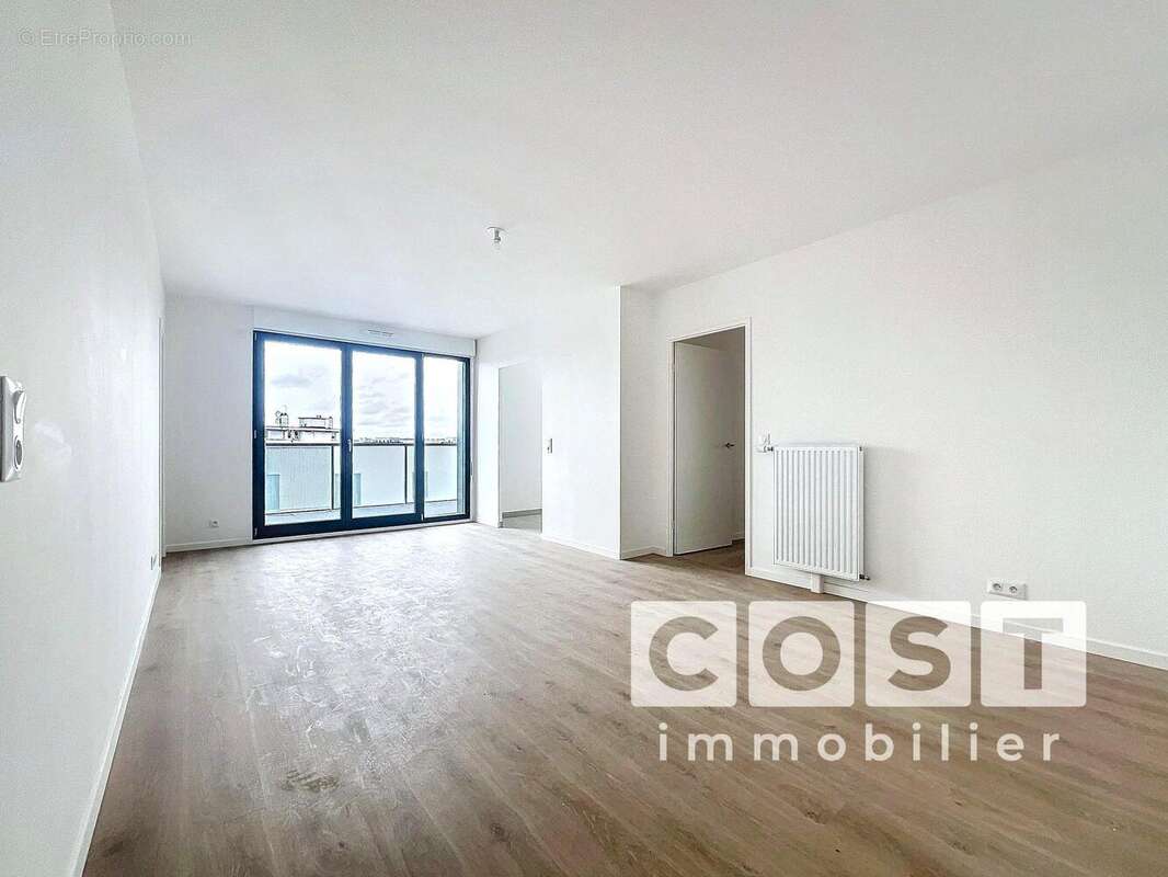 Appartement à GENNEVILLIERS
