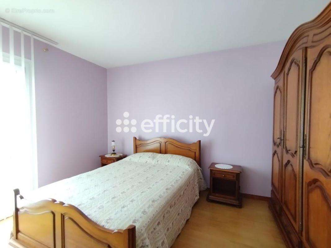 Maison à SAINT-ARNOULT-EN-YVELINES