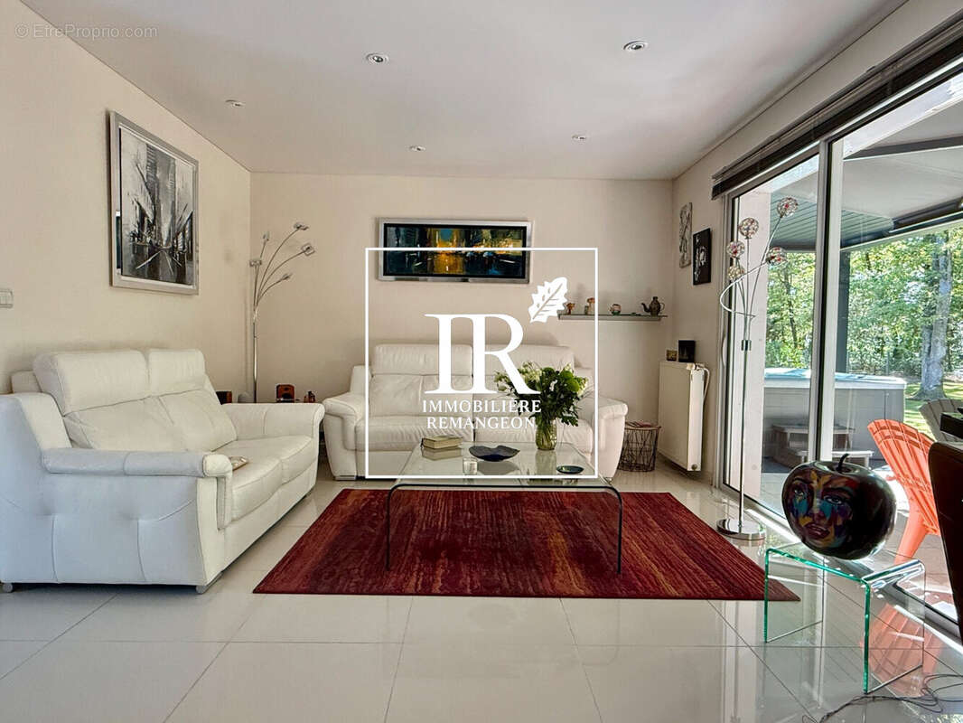Maison 135 m² à Vierzon  - photo 6