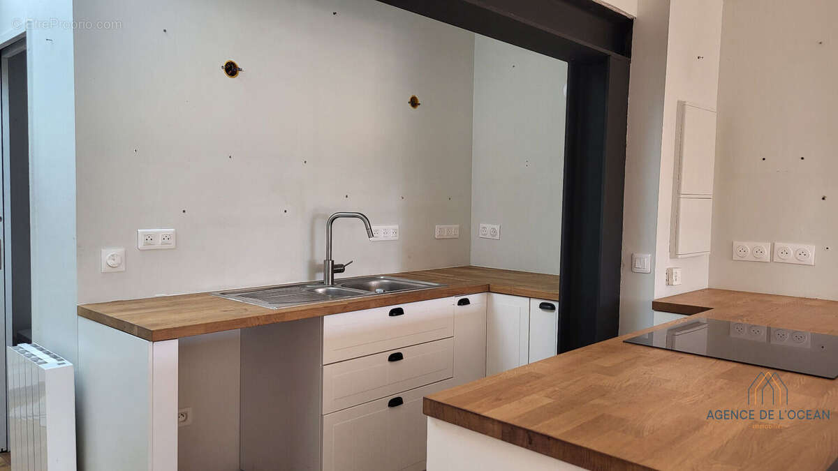 Maison récente à Le Palais : volumes généreux et terrain de 130 m² - photo 3