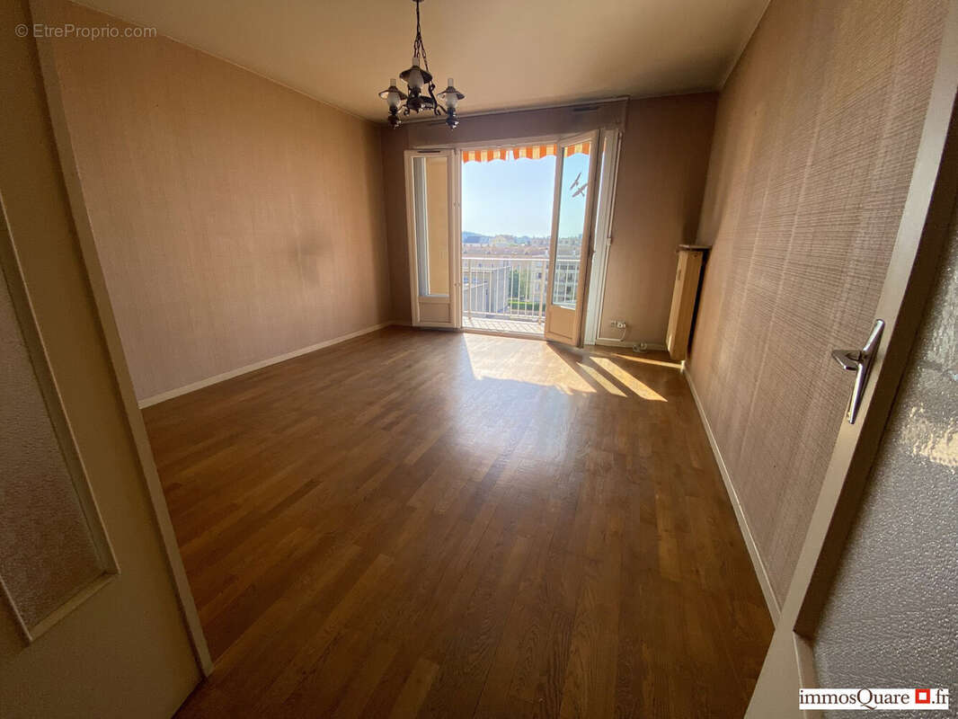 Appartement à LYON-8E