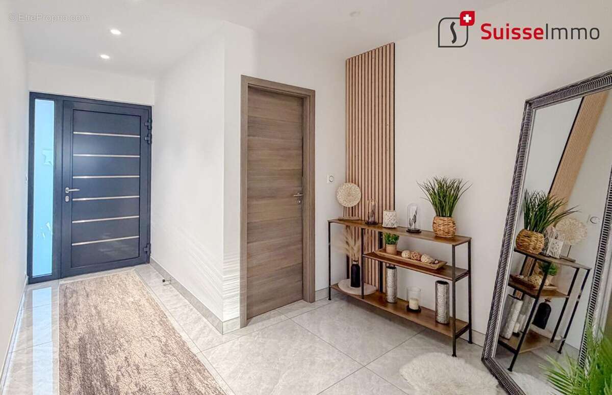 Maison à GRAND-CHARMONT