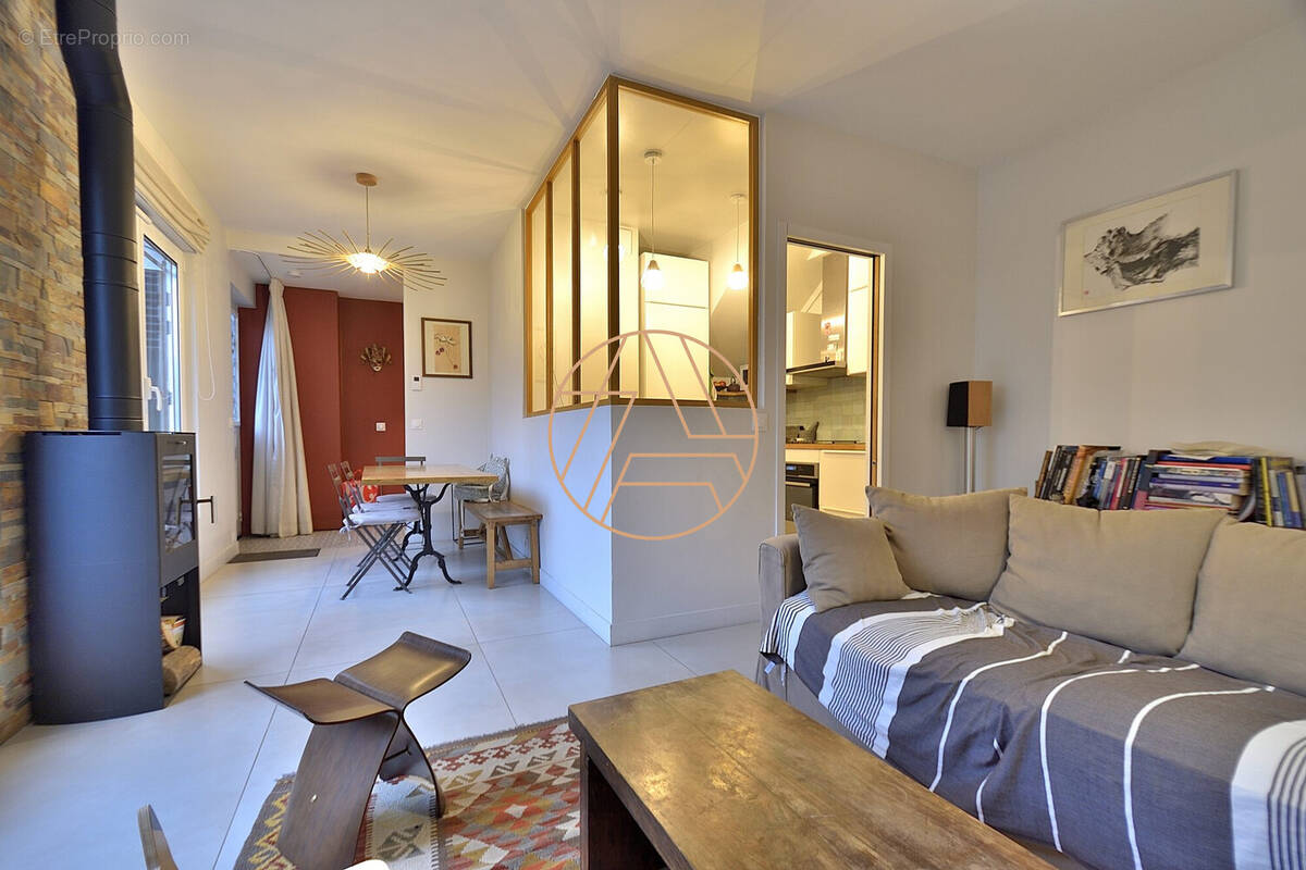 Maison à SAINT-MAUR-DES-FOSSES