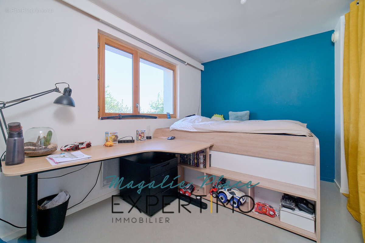 Appartement à BRON
