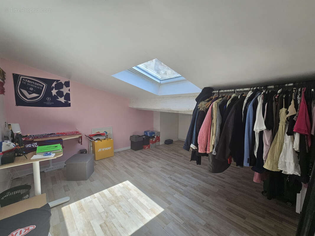 Appartement T3 duplex 47 M2 - Bordeaux PEY BERLAND (rue Castelmoron) - photo 5
