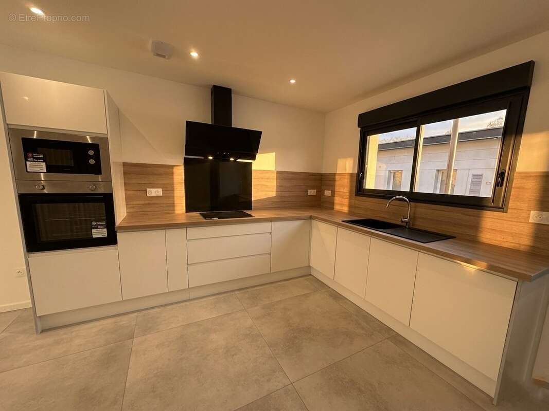 Maison à SOTTEVILLE-LES-ROUEN