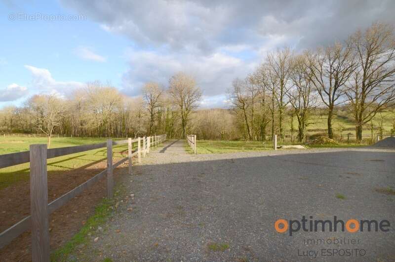 Maison à GENOUILLAC