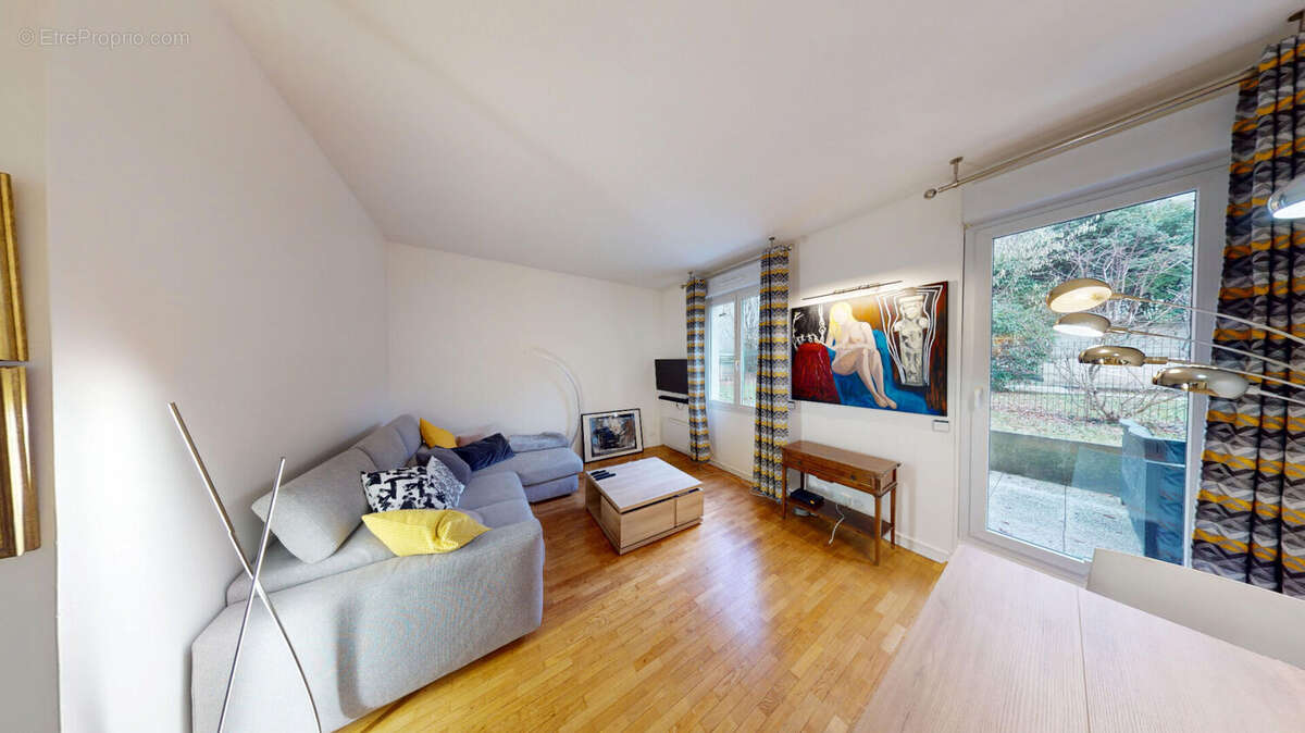 Appartement à LE PERREUX-SUR-MARNE