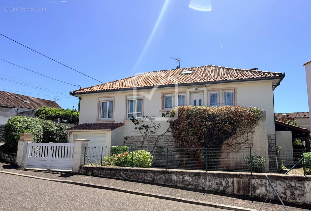 Maison à CAHORS