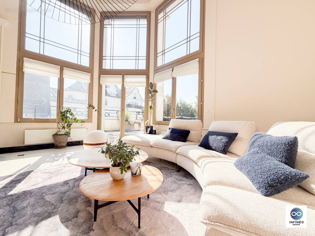 Appartement à LE PLESSIS-ROBINSON