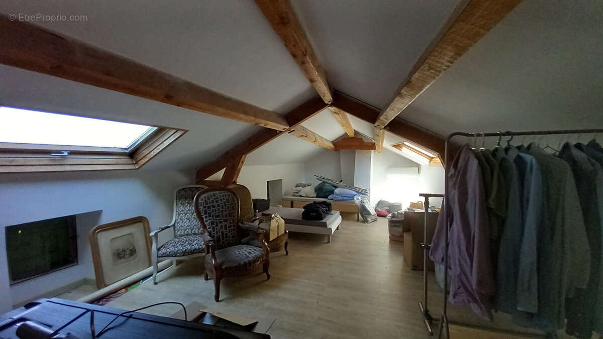 Maison à COLOMBIERES-SUR-ORB