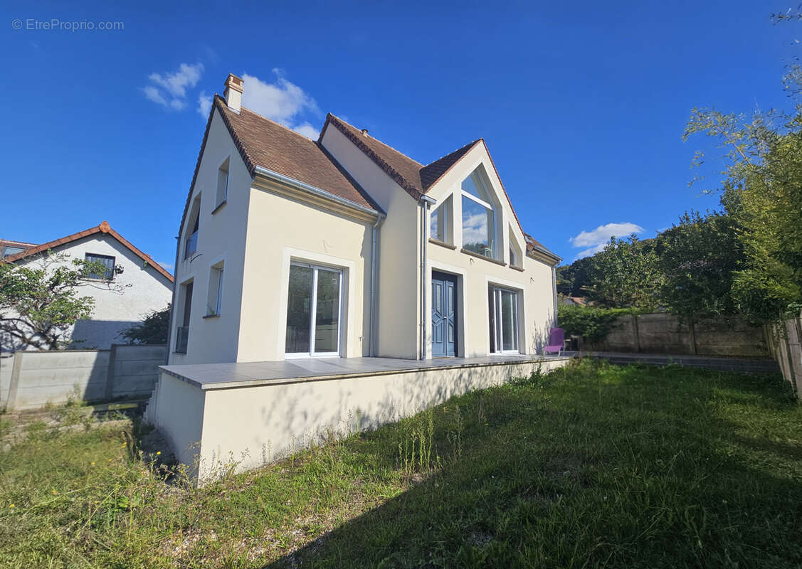 Maison à SAINT-REMY-LES-CHEVREUSE