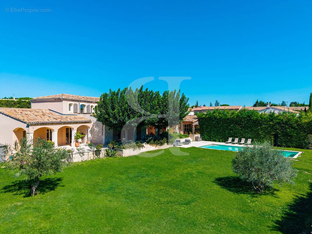 Maison à MAUSSANE-LES-ALPILLES