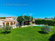 Maison à MAUSSANE-LES-ALPILLES