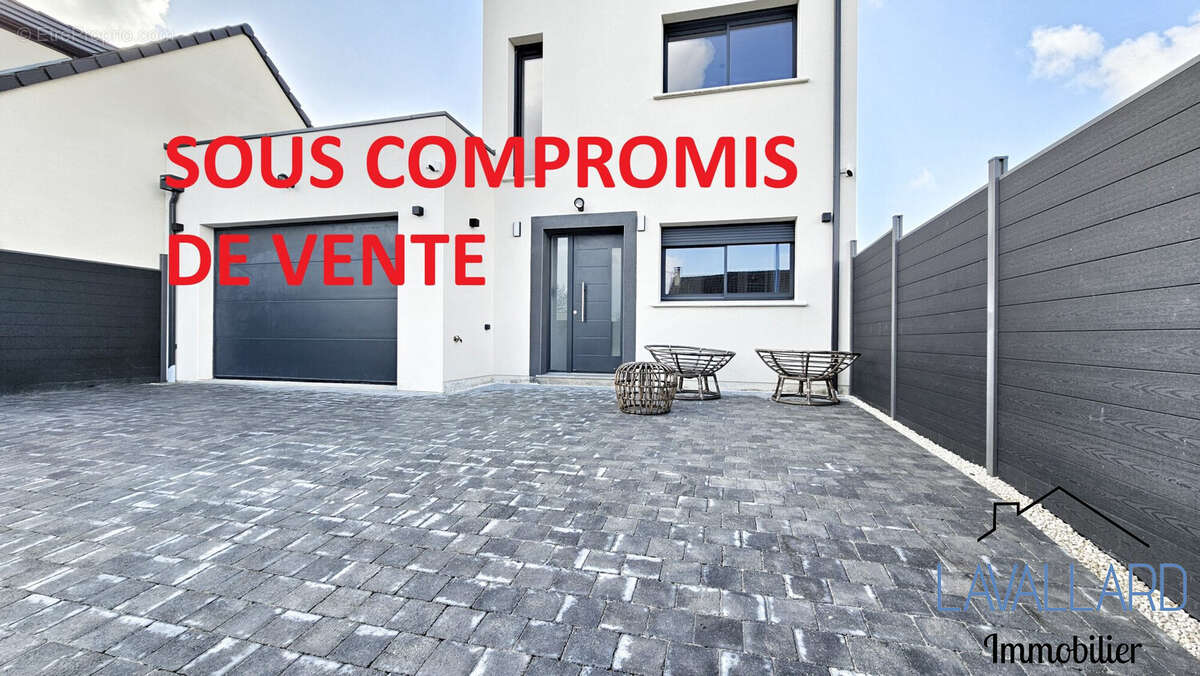 Maison à RAINNEVILLE