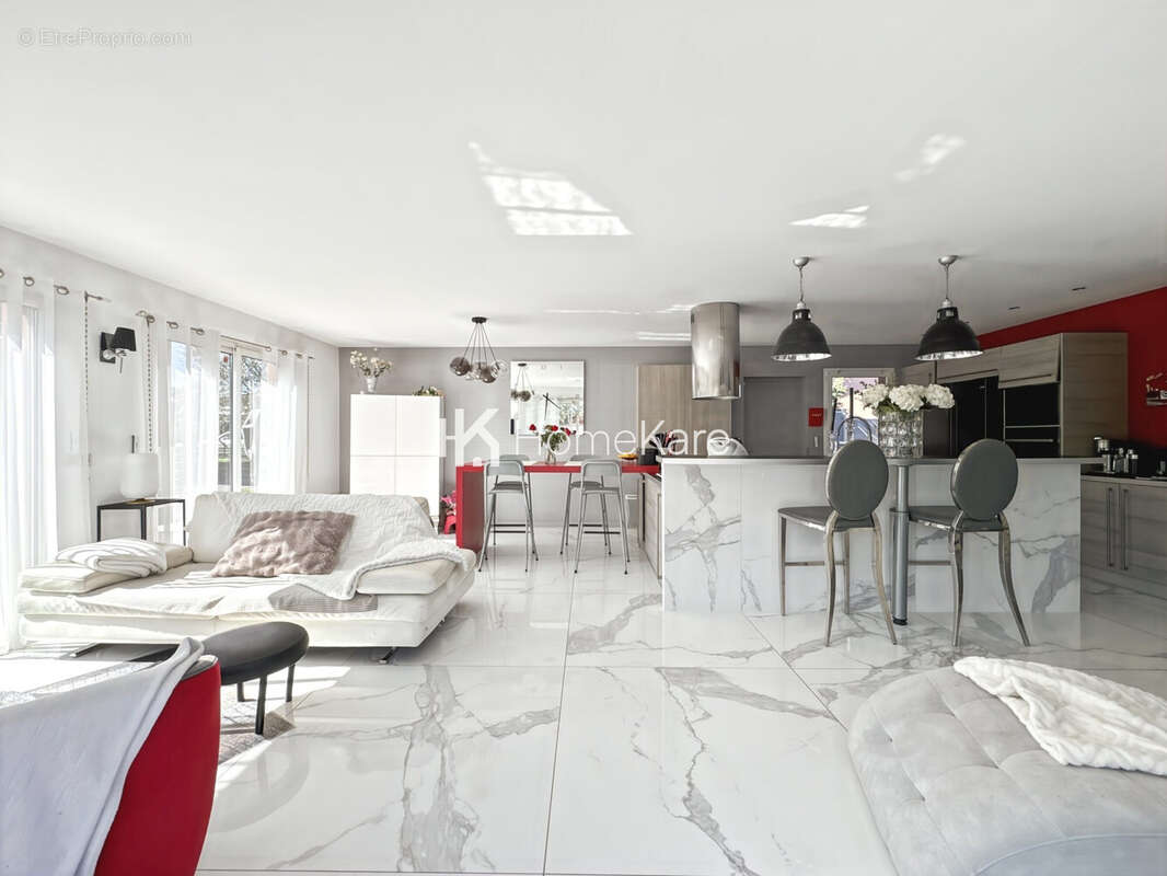 Maison à CASTANET-TOLOSAN