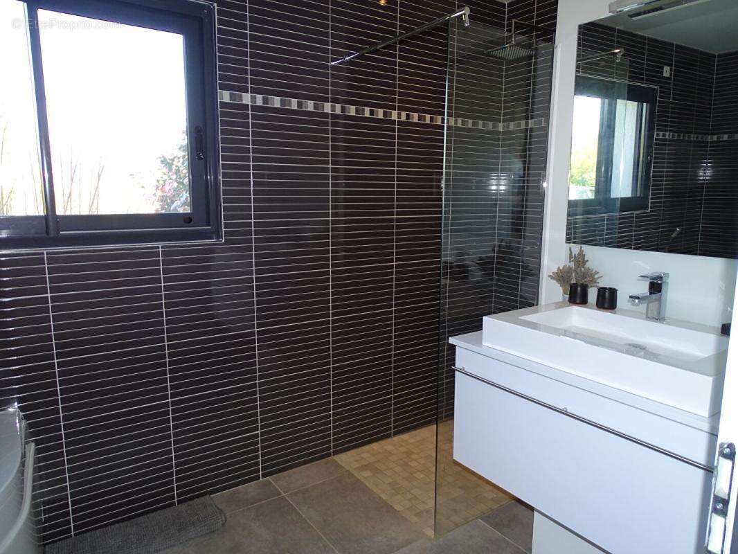 Villa Sainte Nathalene 5 pièce(s) 147.03 m2 - photo 12
