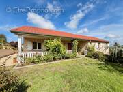 Maison à SAINT-GENEST-LERPT