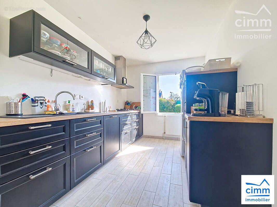 Maison à NOYAL-CHATILLON-SUR-SEICHE