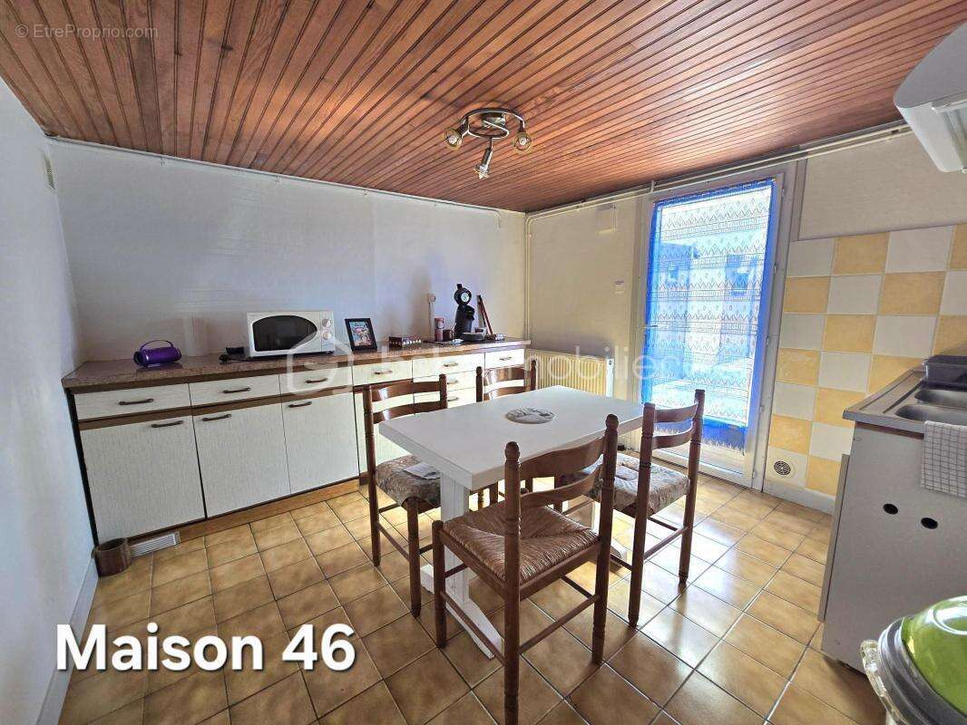 Appartement à PUY-GUILLAUME