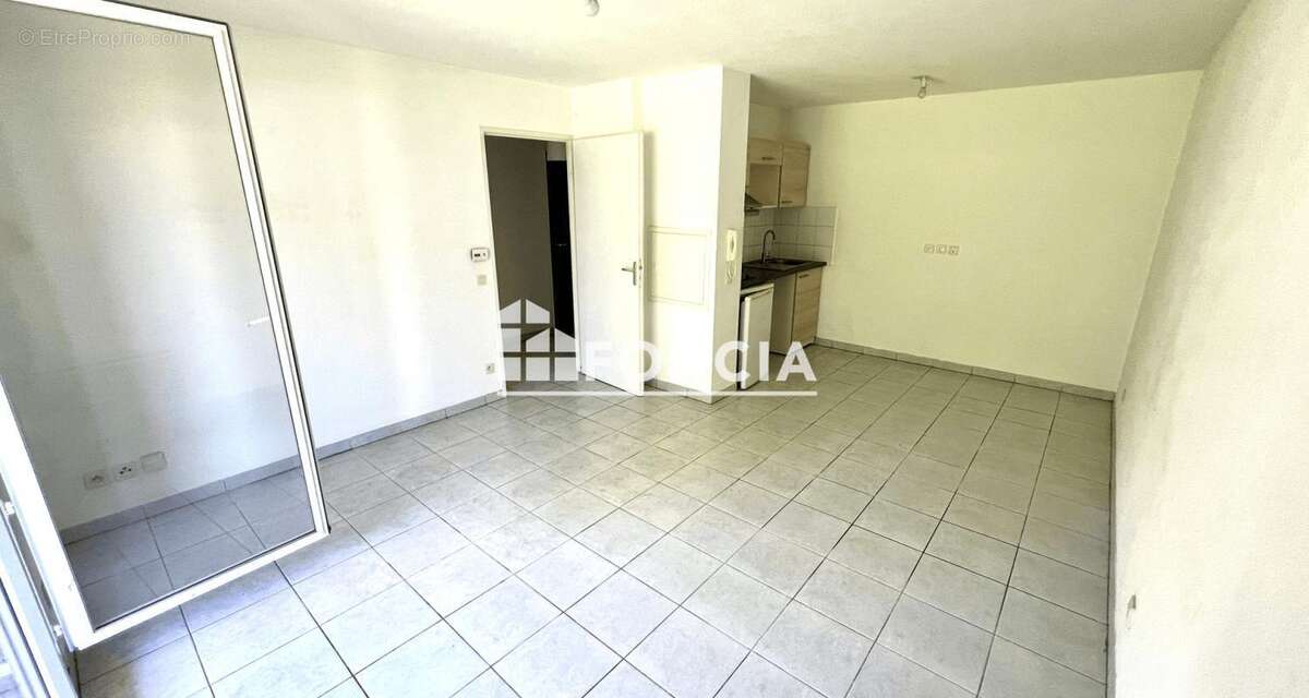 Exclusivite t3 de 60 m2 avec balcon et parking - photo 3