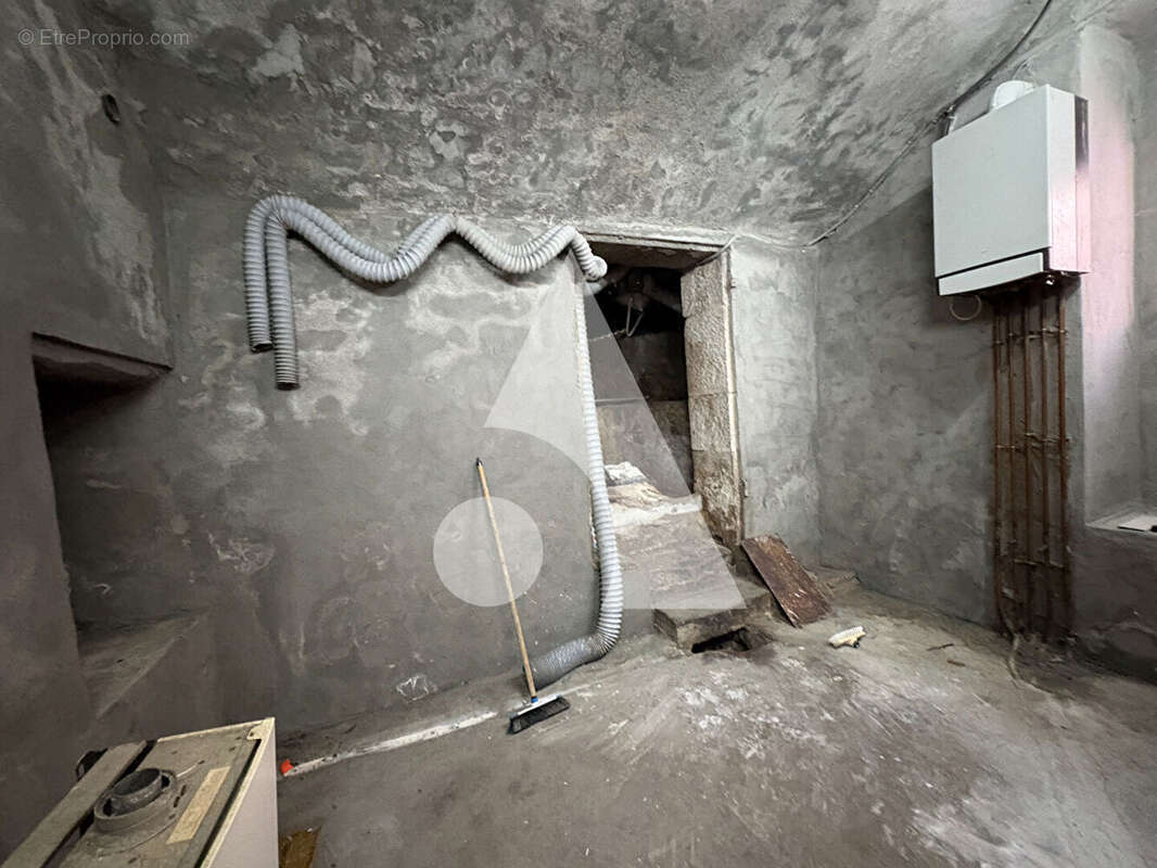 Local commercial Vals Les Bains 71.42 m2 - photo 6
