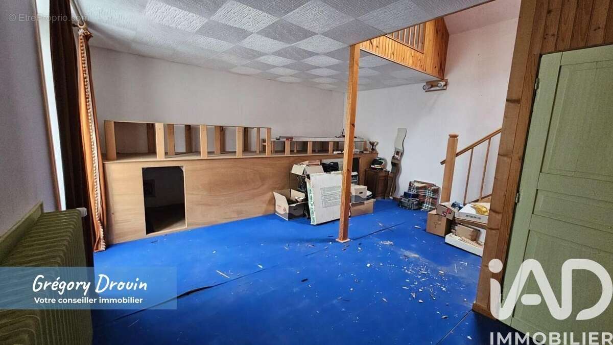 Maison 162 m² à Tousson  - photo 8