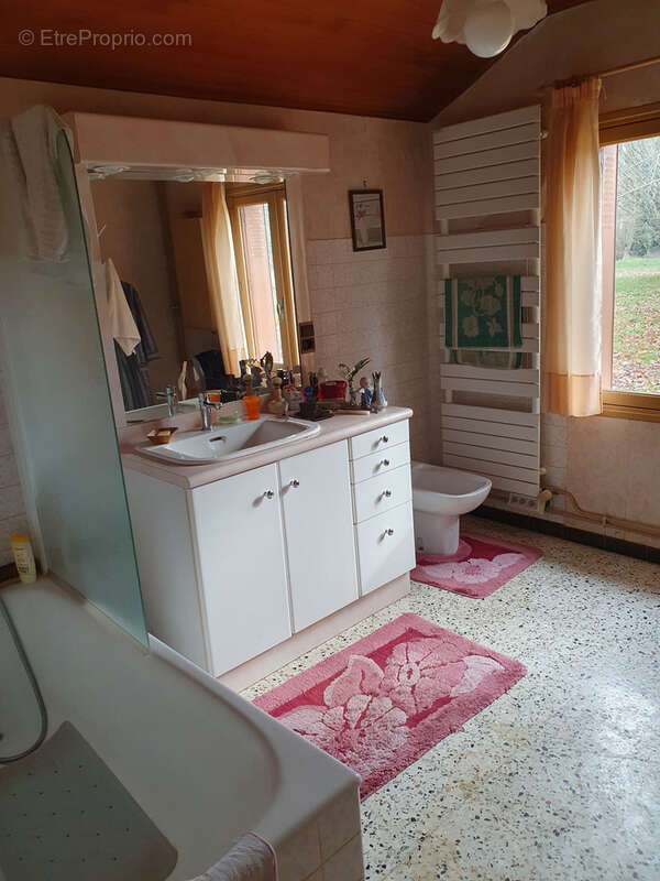 Maison à NEGREPELISSE