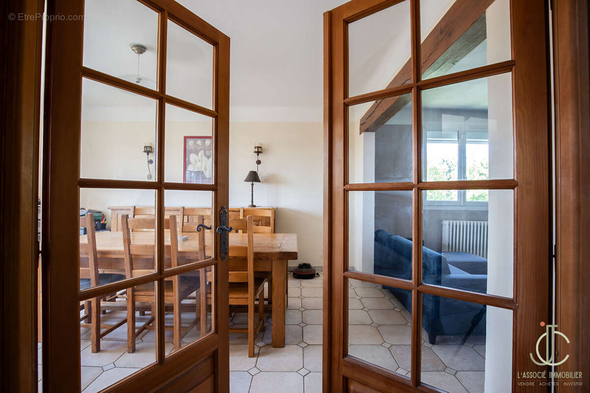 LAITRE-SOUS-AMANCE - maison indépendante avec jardin (presque) plat ! - photo 12