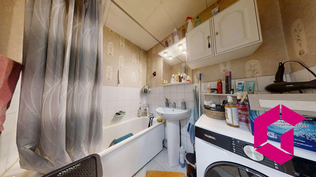 Appartement à SAINT-ETIENNE