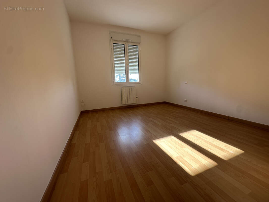 Maison a varzay - photo 11