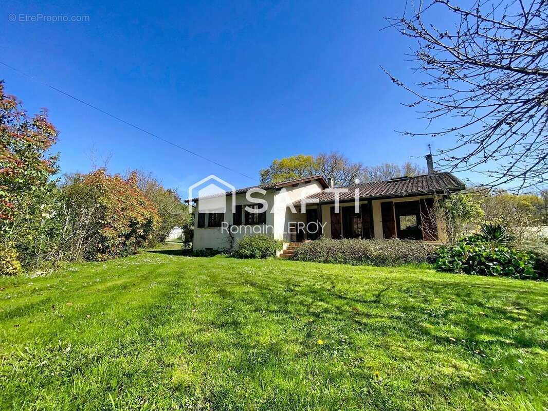 Photo 4 - Maison à FARGUES-SAINT-HILAIRE