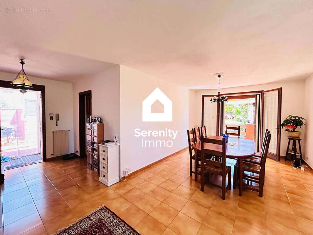 Appartement à SEPTEMES-LES-VALLONS
