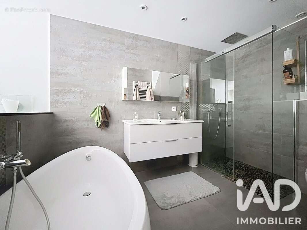 Appartement 94 m² à Dommartin  - photo 5