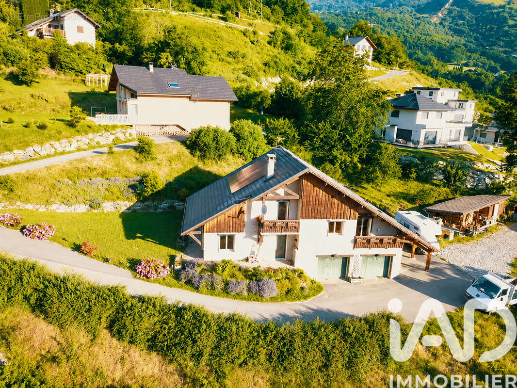 Maison 155 m² à Saint-Pancrace  - photo 4
