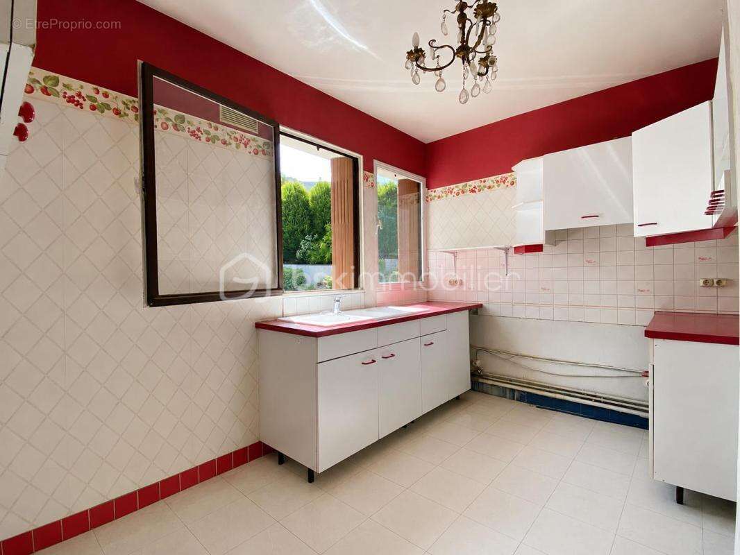 Appartement à VILLE-D'AVRAY