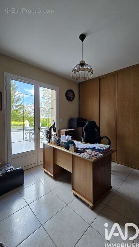 Maison 345 m² à Bassuet  - photo 7